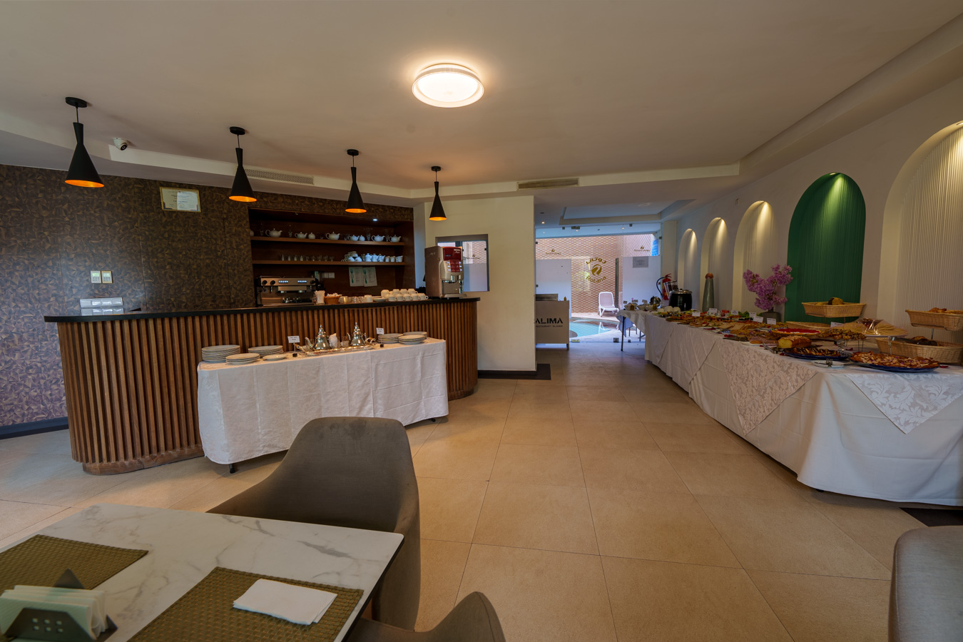 Restaurant 2